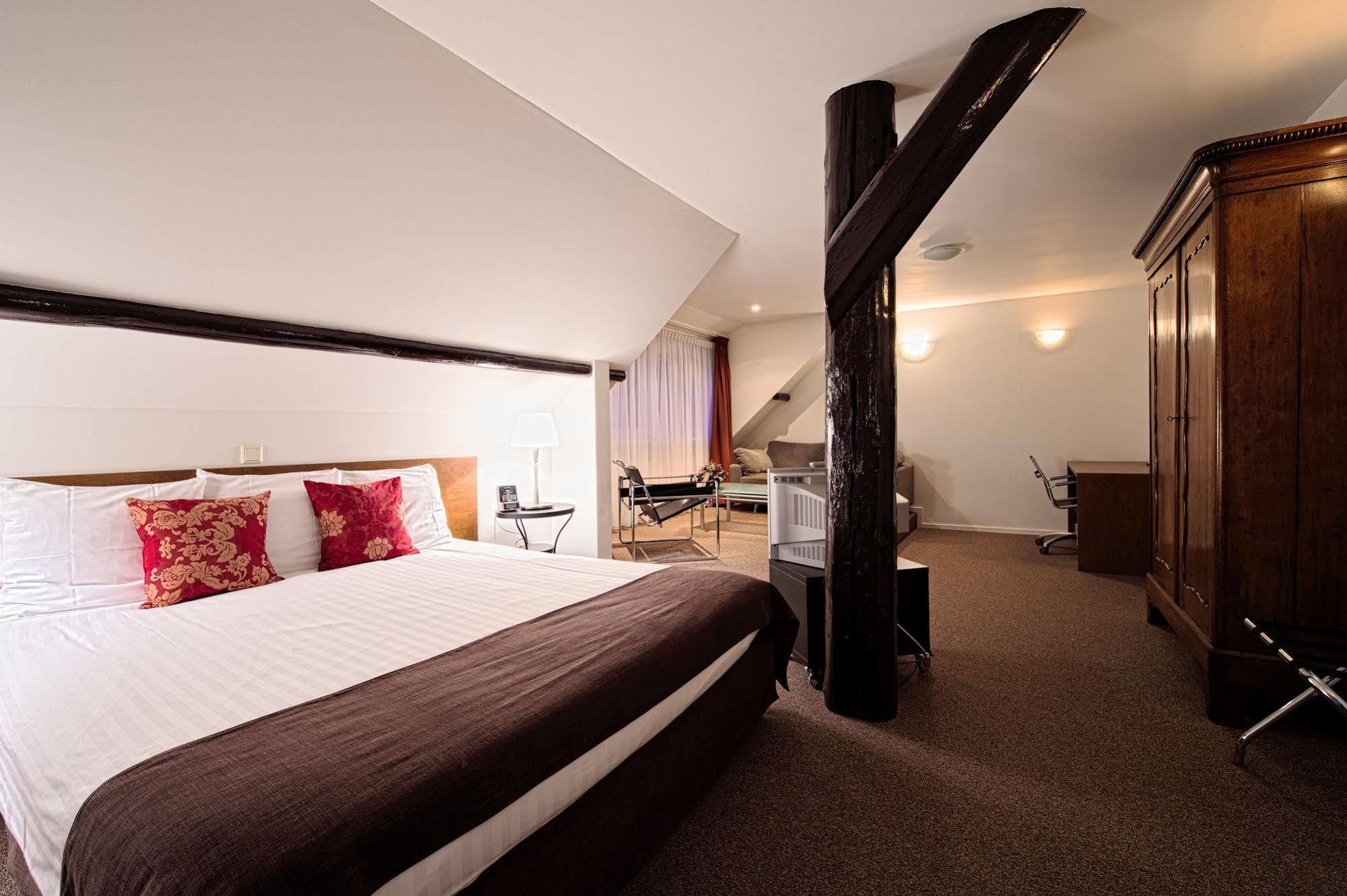 De Loohoeve - Restaurant & Hotel Schoonloo Екстер'єр фото